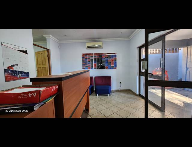 195M² BUSINESS FOR SALE IN BO-DORP